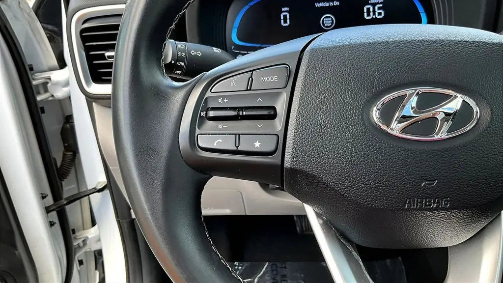2025 Hyundai VENUE Limited