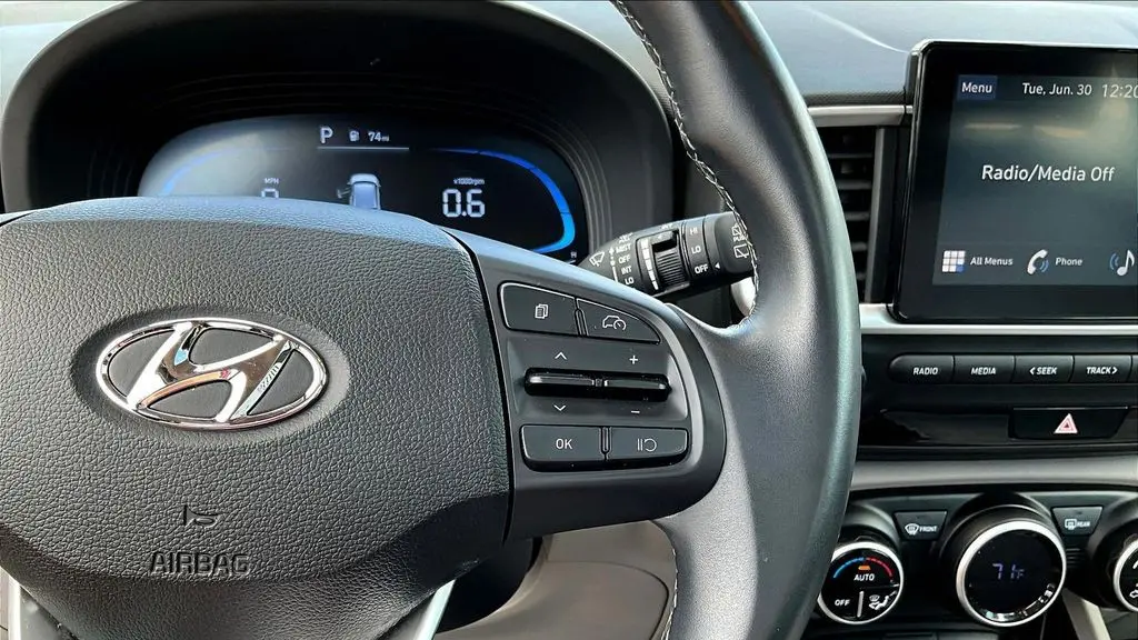 2025 Hyundai VENUE Limited