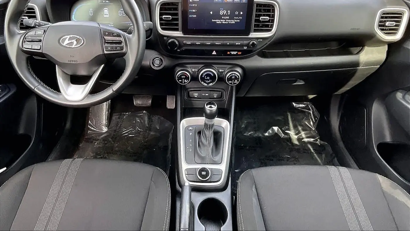 2025 Hyundai VENUE SEL