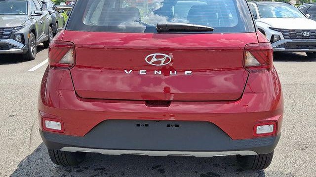 2025 Hyundai VENUE Limited