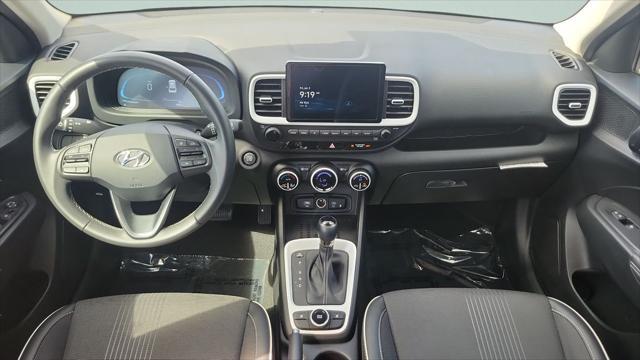 2025 Hyundai VENUE Limited