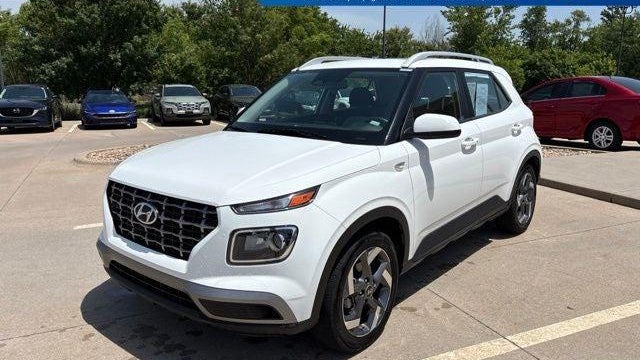 Preowned 2025 Hyundai VENUE SEL for Sale