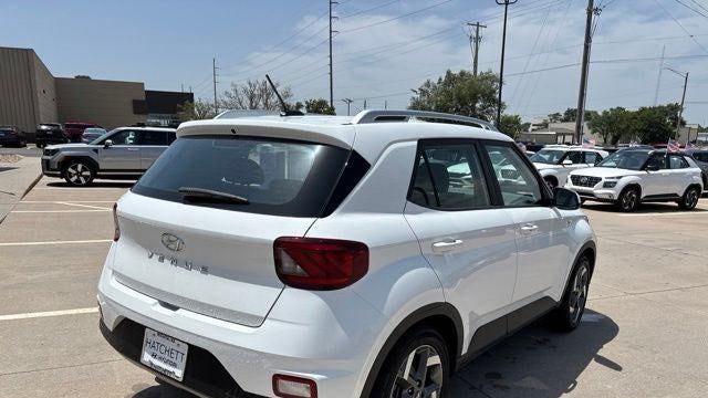 2025 Hyundai VENUE SEL