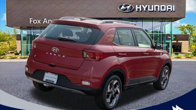 2025 Hyundai VENUE SEL