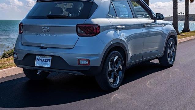 2025 Hyundai VENUE SEL