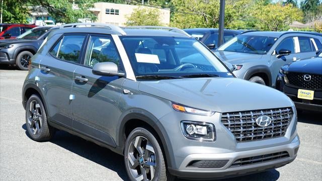 2025 Hyundai VENUE SEL
