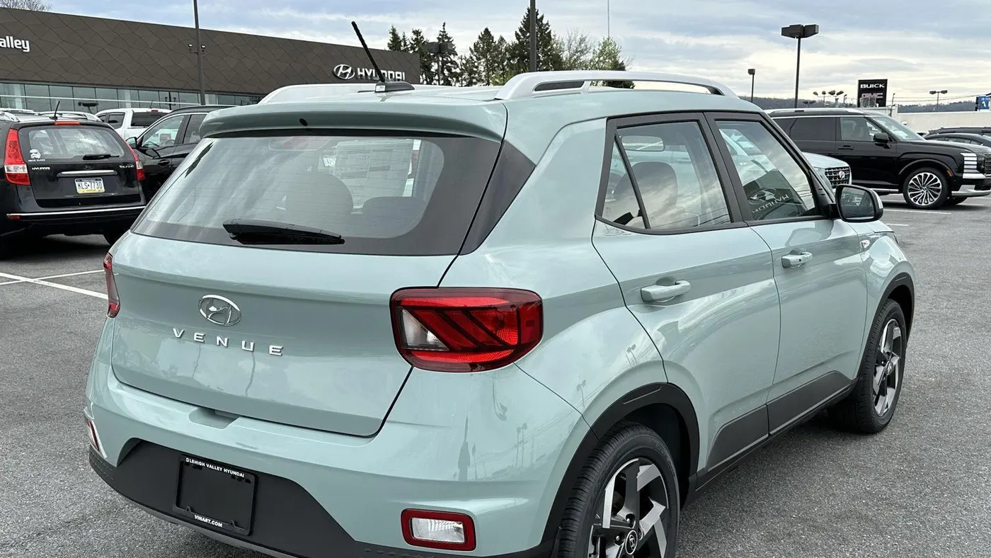 2026 Hyundai VENUE SEL