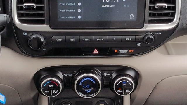 2020 Hyundai VENUE SEL