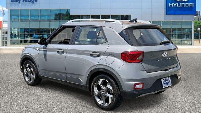 2021 Hyundai VENUE SEL
