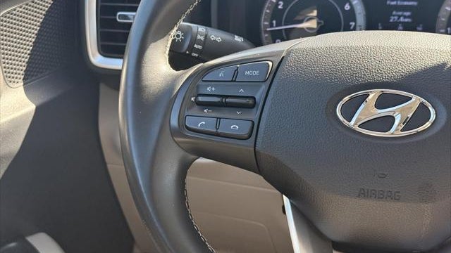 2022 Hyundai VENUE SEL