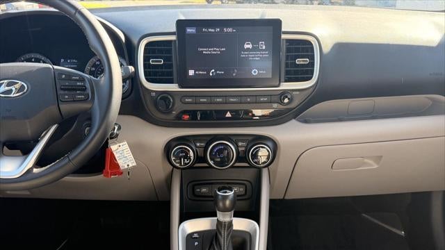 2022 Hyundai VENUE SEL
