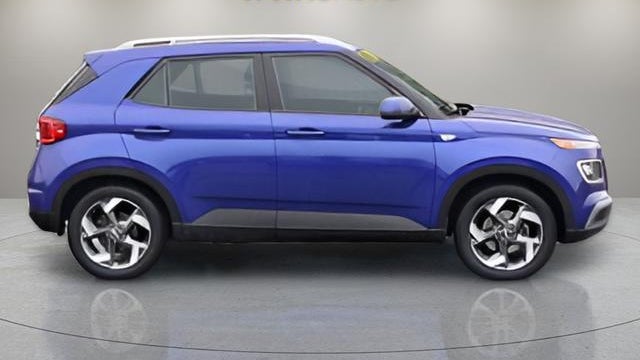 2022 Hyundai VENUE Limited
