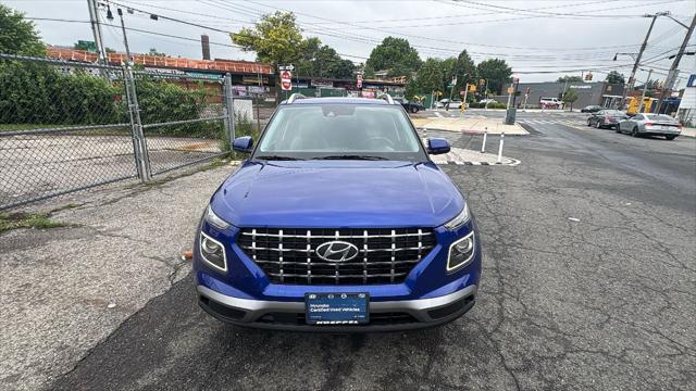 2022 Hyundai VENUE Limited