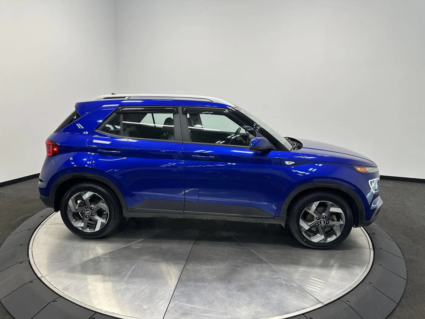2022 Hyundai Venue - $20,495