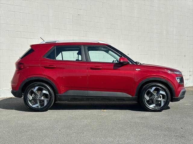 2023 Hyundai Venue - $16,257