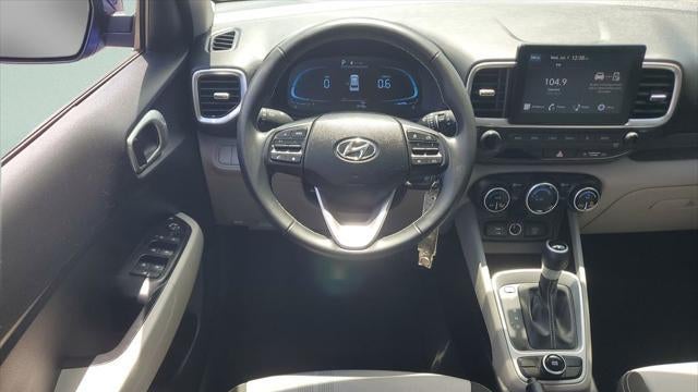 2023 Hyundai VENUE SEL