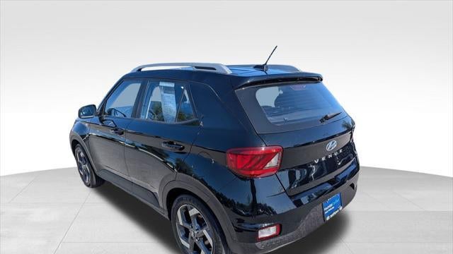 2023 Hyundai VENUE SEL