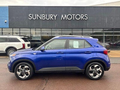 Photo of a 2024 Hyundai Venue SEL 4DR Crossover for sale