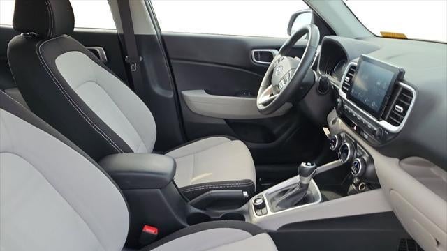 2024 Hyundai VENUE SEL