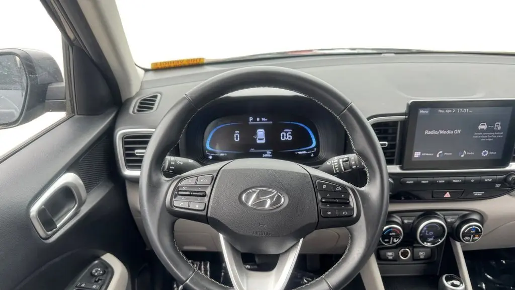 2024 Hyundai VENUE SEL