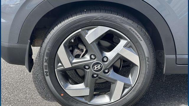2024 Hyundai VENUE Limited
