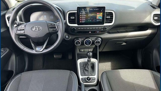 2024 Hyundai VENUE Limited