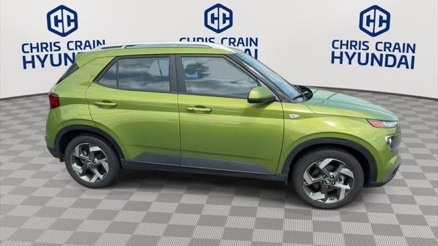 2024 Hyundai VENUE SEL