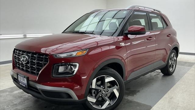 Preowned 2025 Hyundai VENUE SEL for Sale
