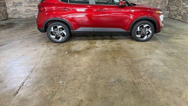 2025 Hyundai VENUE Limited