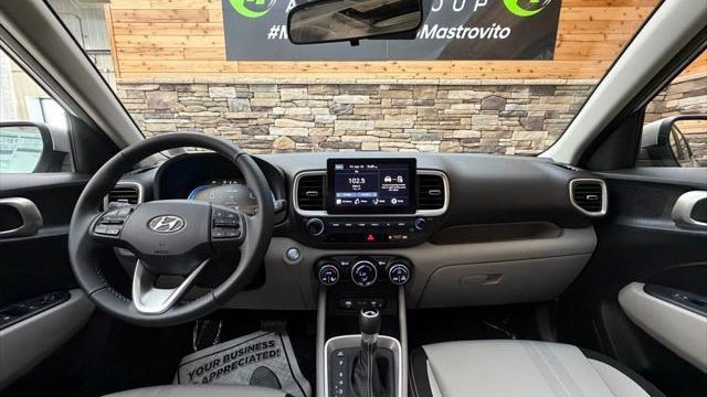 2026 Hyundai VENUE SEL