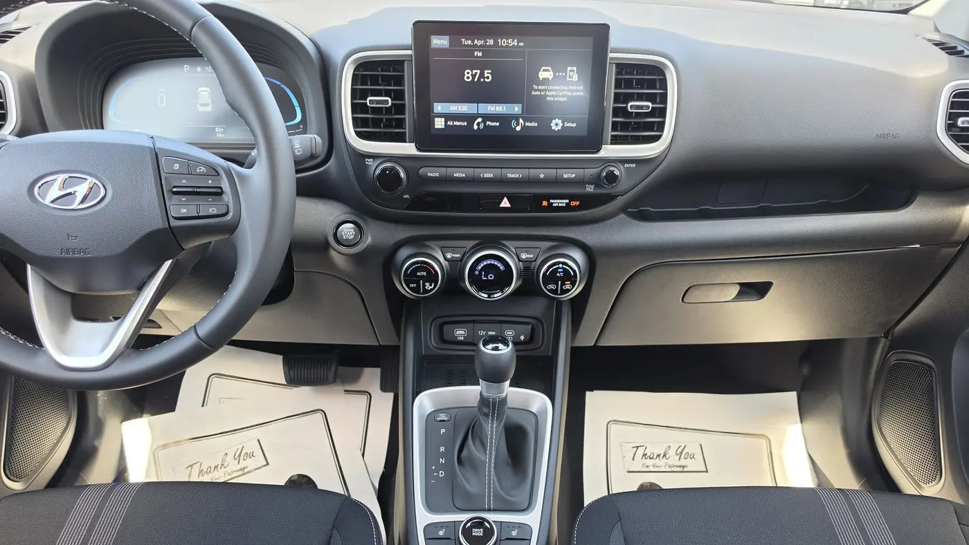 2026 Hyundai VENUE SEL