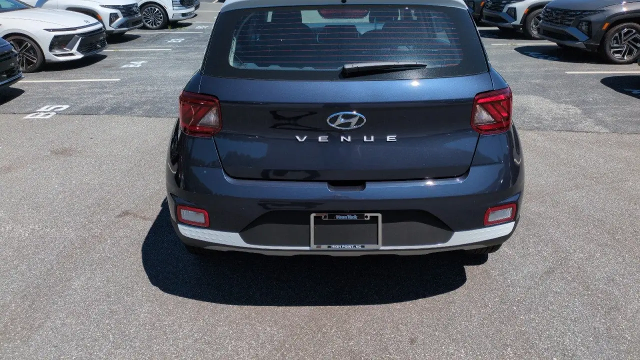2026 Hyundai VENUE SEL