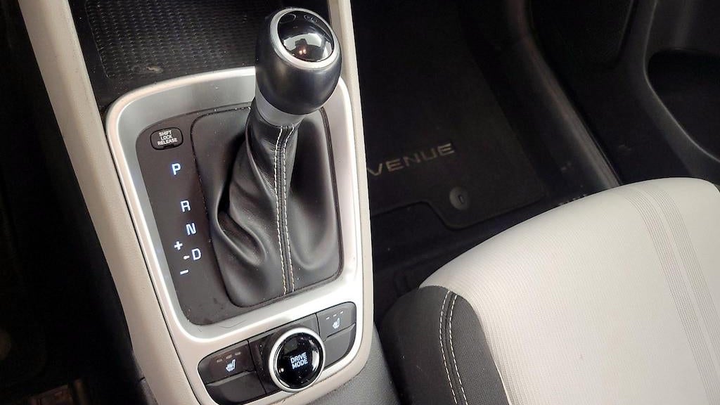 2021 Hyundai VENUE SEL