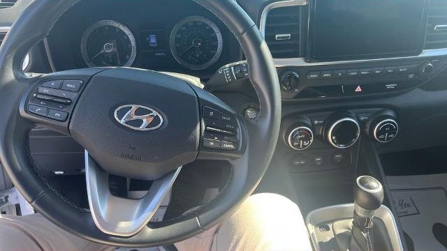 2021 Hyundai VENUE SEL