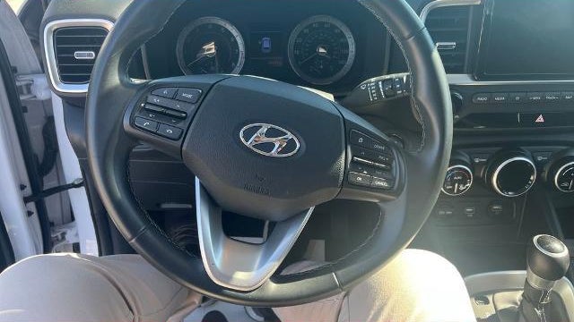 2021 Hyundai VENUE SEL