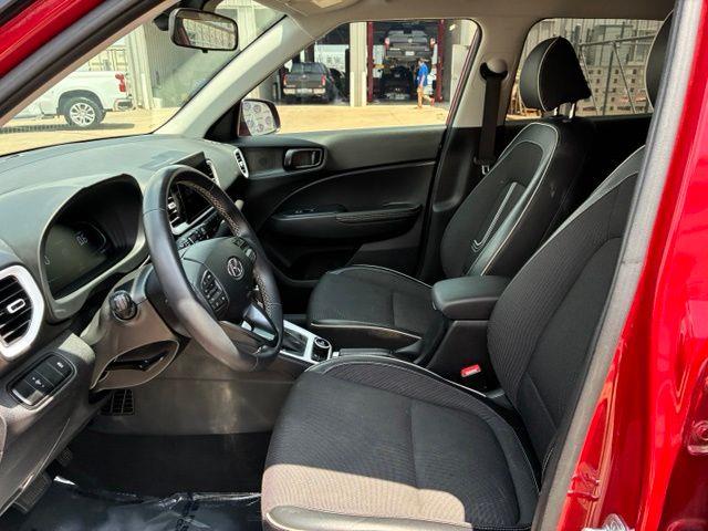2023 Hyundai Venue - $15,799