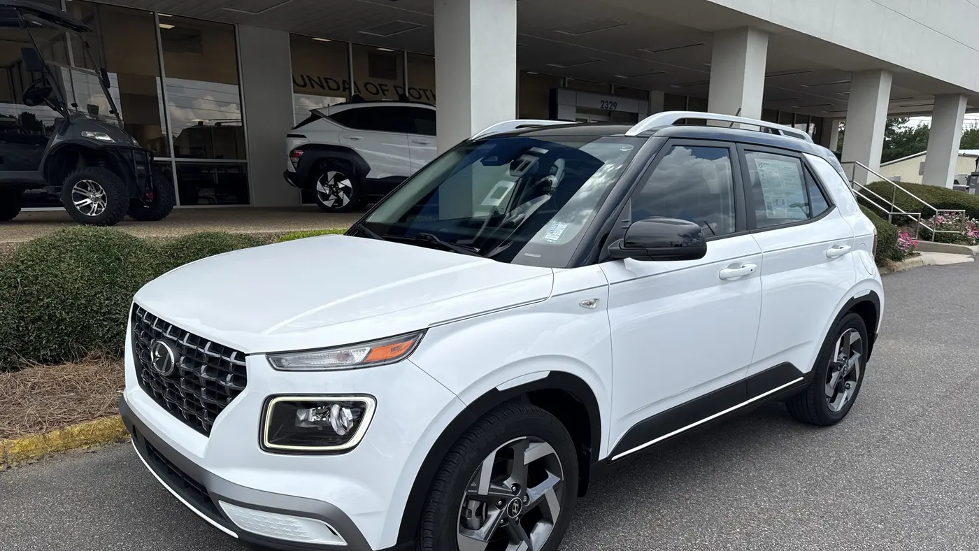 Preowned 2023 Hyundai VENUE Limited for Sale