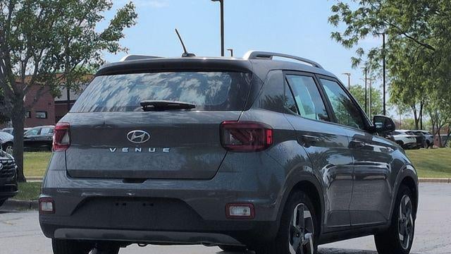2023 Hyundai VENUE SEL
