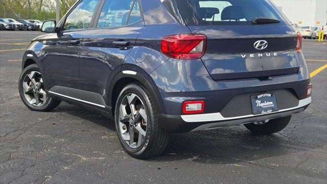 2023 Hyundai VENUE Limited