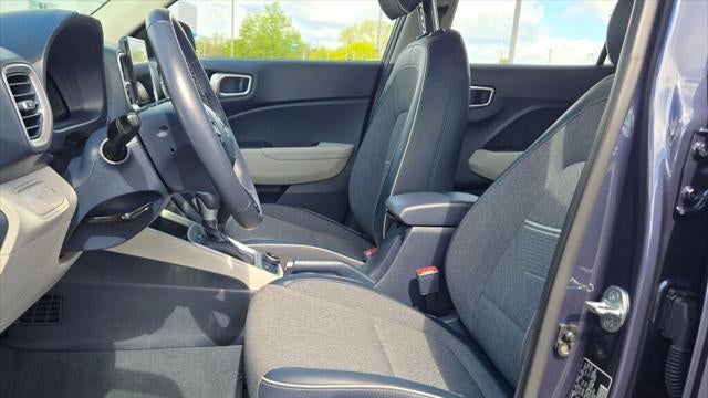 2023 Hyundai VENUE Limited