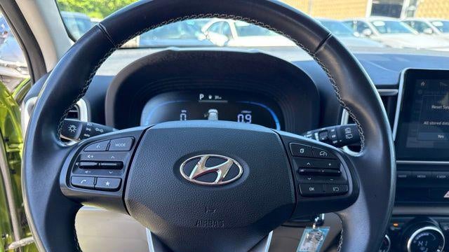 2023 Hyundai VENUE SEL