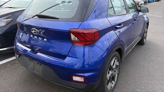 2023 Hyundai VENUE Limited