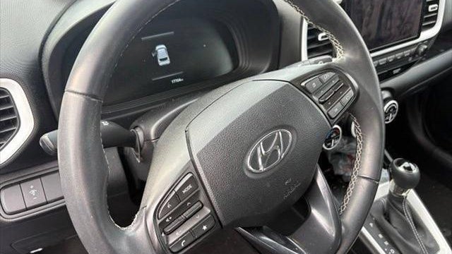 2023 Hyundai VENUE Limited