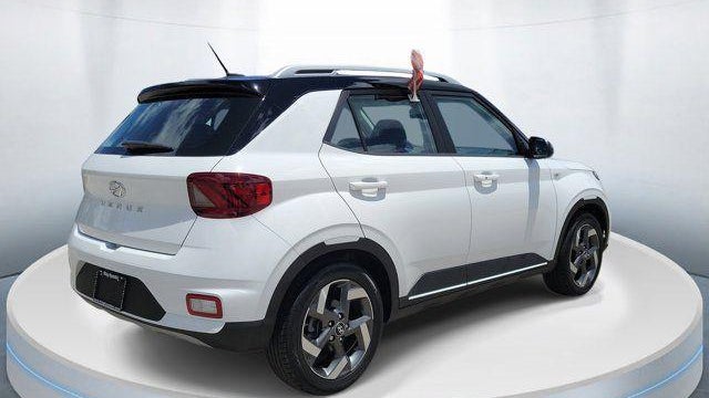 2023 Hyundai VENUE Limited
