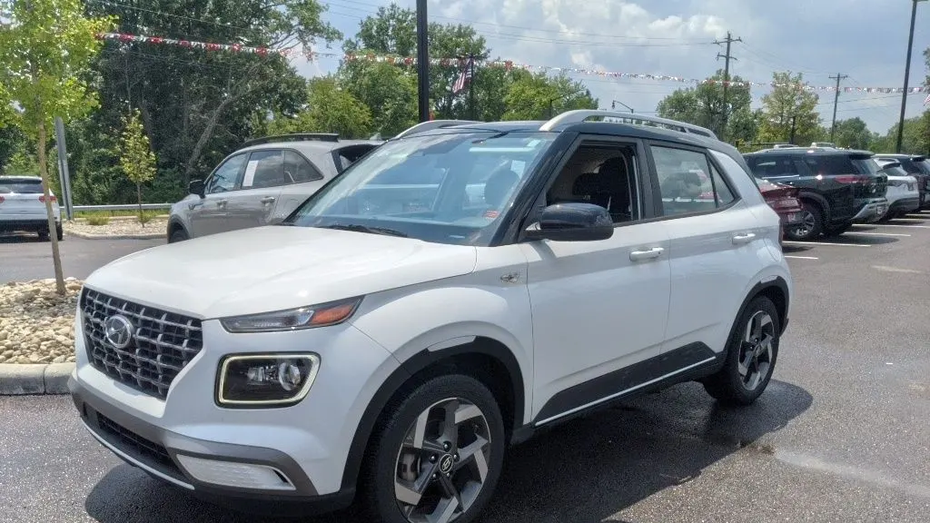 Preowned 2023 Hyundai VENUE Limited for Sale