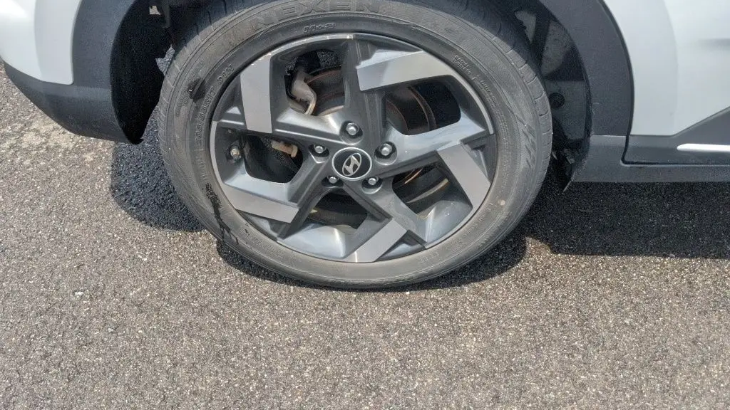 2023 Hyundai VENUE Limited