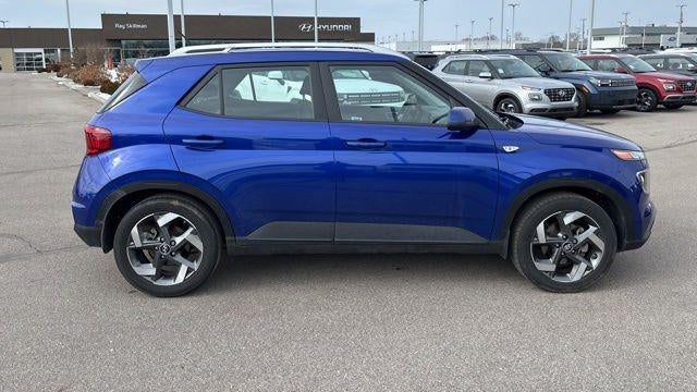 2024 Hyundai VENUE SEL