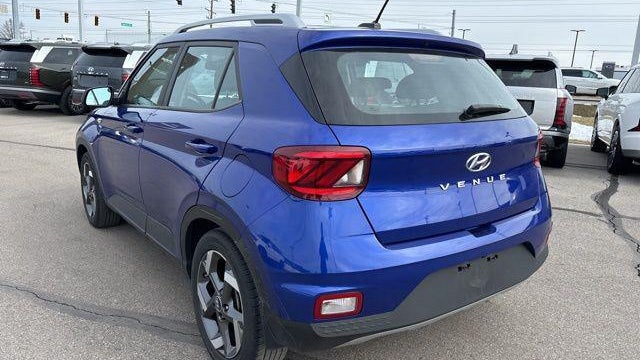 2024 Hyundai VENUE SEL