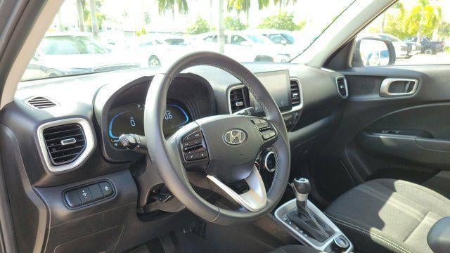 2024 Hyundai VENUE SEL
