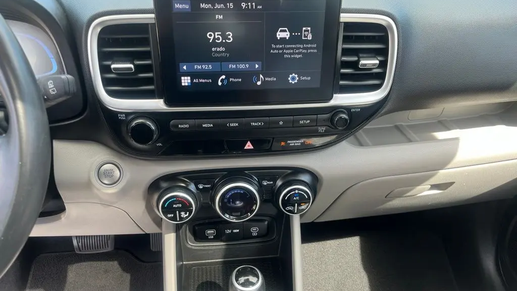 2024 Hyundai VENUE SEL